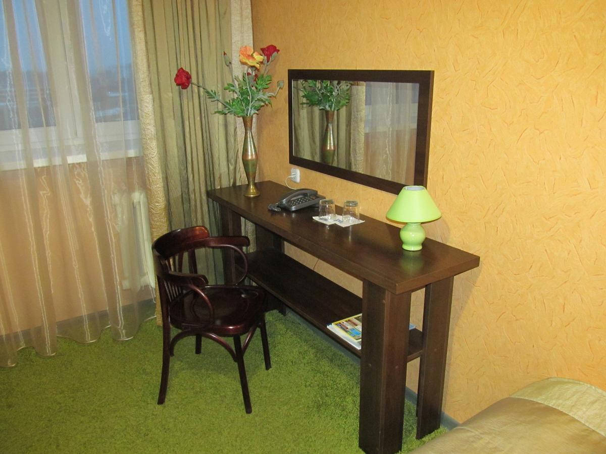 Hotel Vetraz Вітебськ Екстер'єр фото